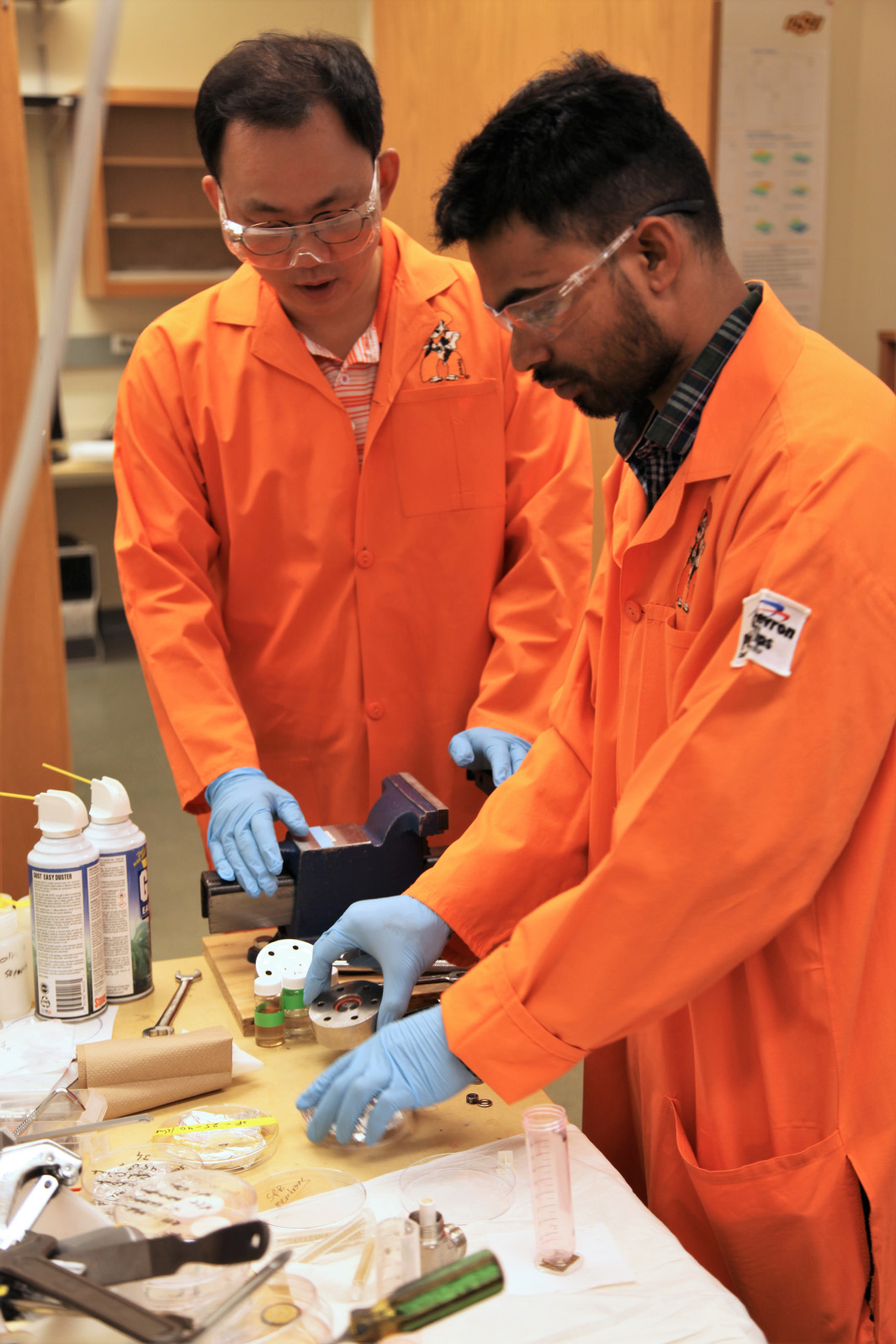KIM Researchers working in lab