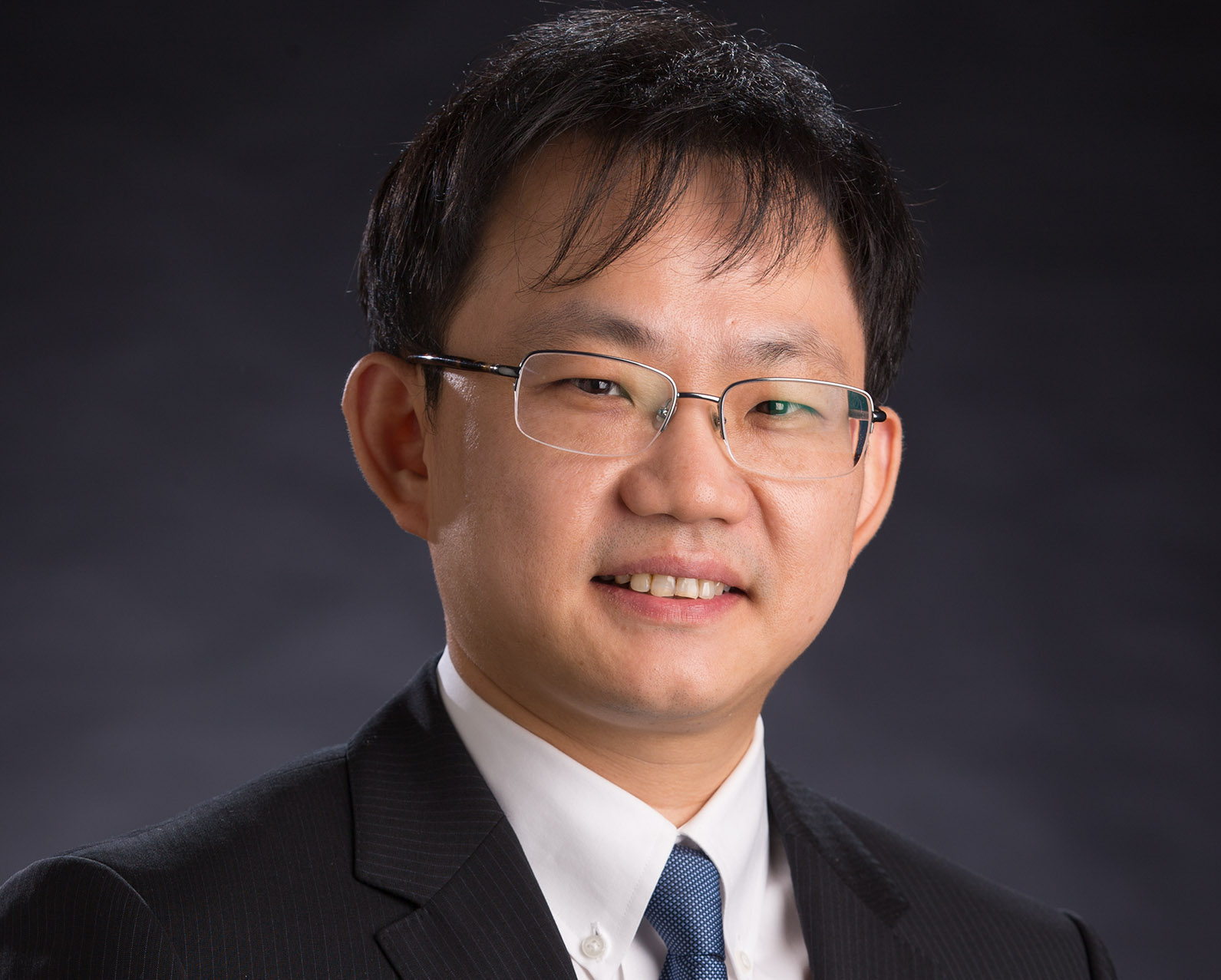 kim.jpg Dr. Seok-Jhin Kim