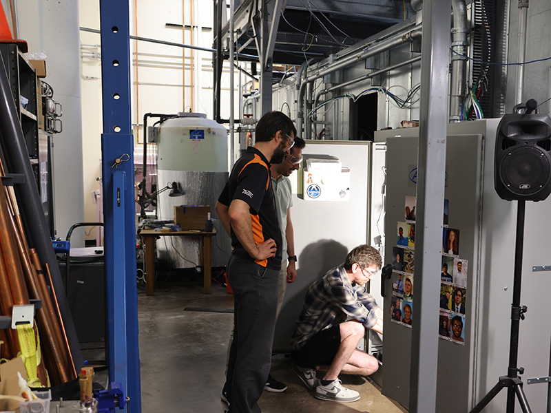 cibs-front-gal-12.jpg Dr. Christian Bach working with his students in the CIBS laboratories / Pictures: Dr. Christian Bach, Pouria MoghimiGhadikolaei, and Mohammadreza Azaddel