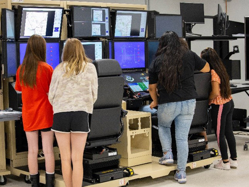 Tinker Air Force works with fifth grade students