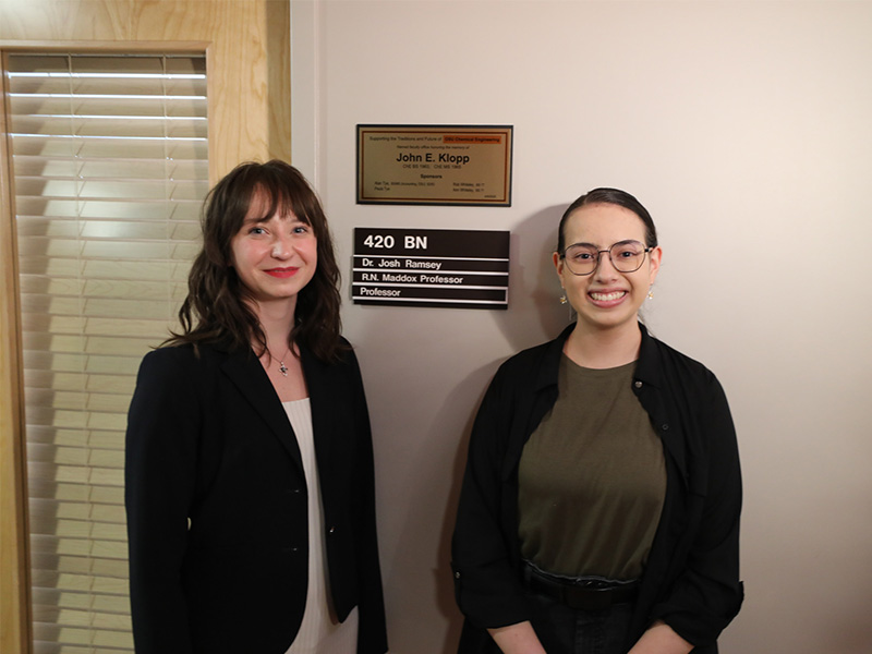 CHE names faculty office to honor John Klopp