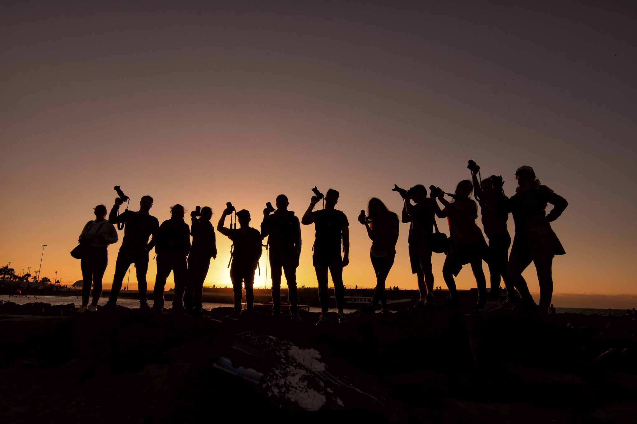 photographers.jpg photographers at sunset